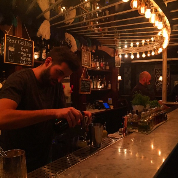 lulu white bartender